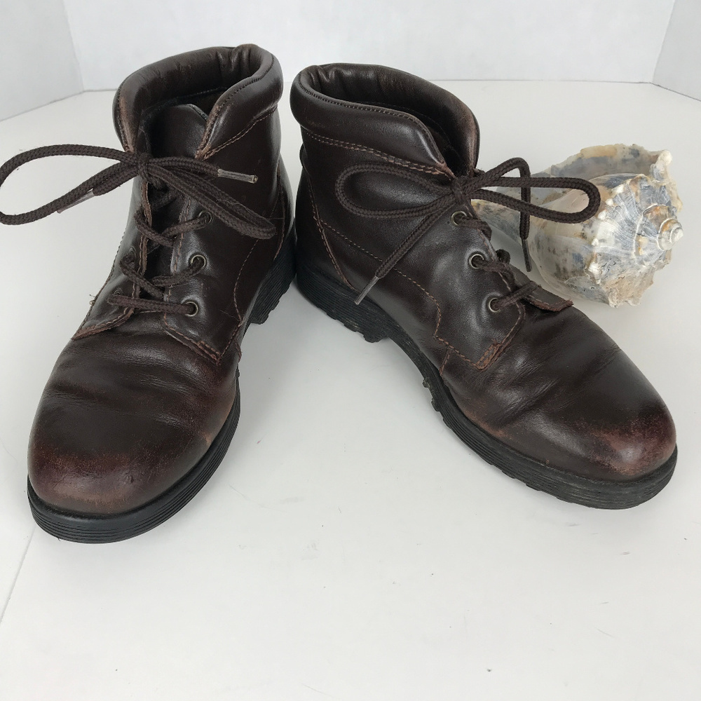 KHOMBU Sz 6 Tie Booties